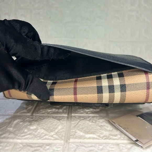 Burberry Pebbled Plaid Navy Leather Blue Wallet - Picture 5 of 16